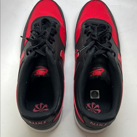Men’s Nike Court Vision Low Sneakers Black and Red 11.5 New W/O Box - Picture 6 of 8
